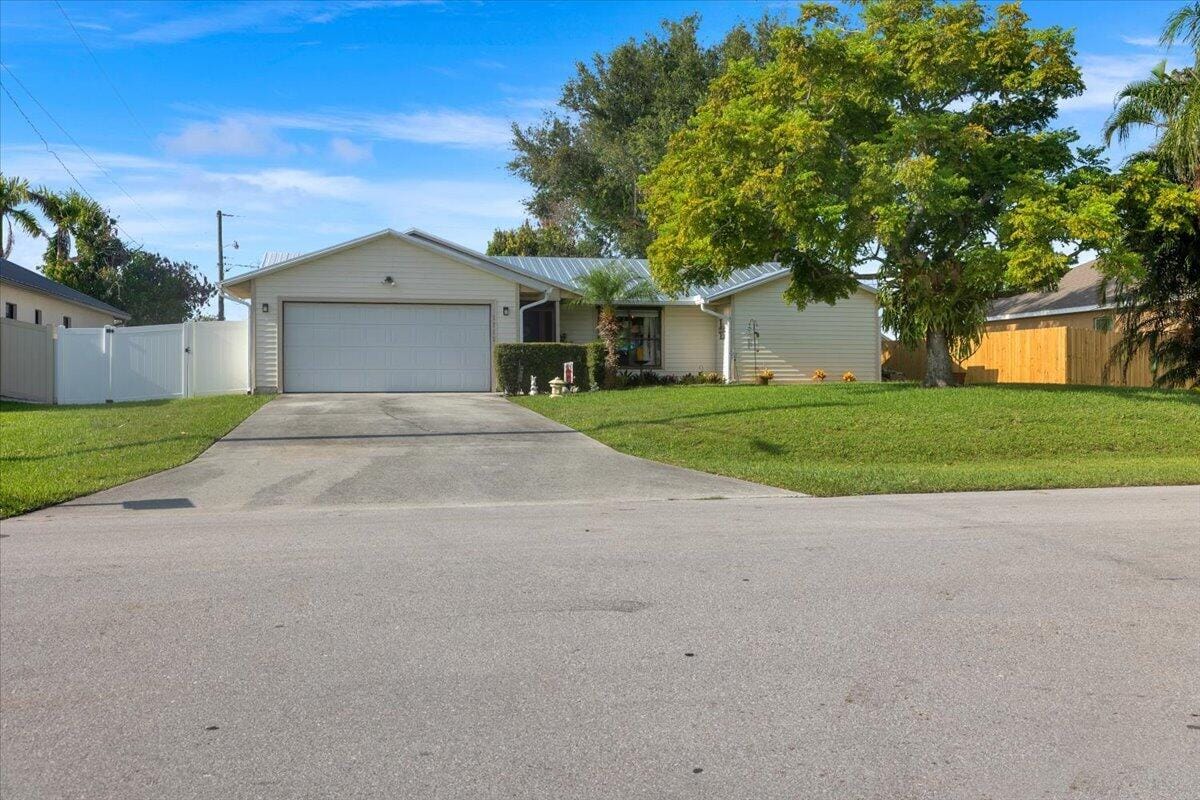 1712 SW STARMAN Avenue, Port St. Lucie, FL 34953 photo 13