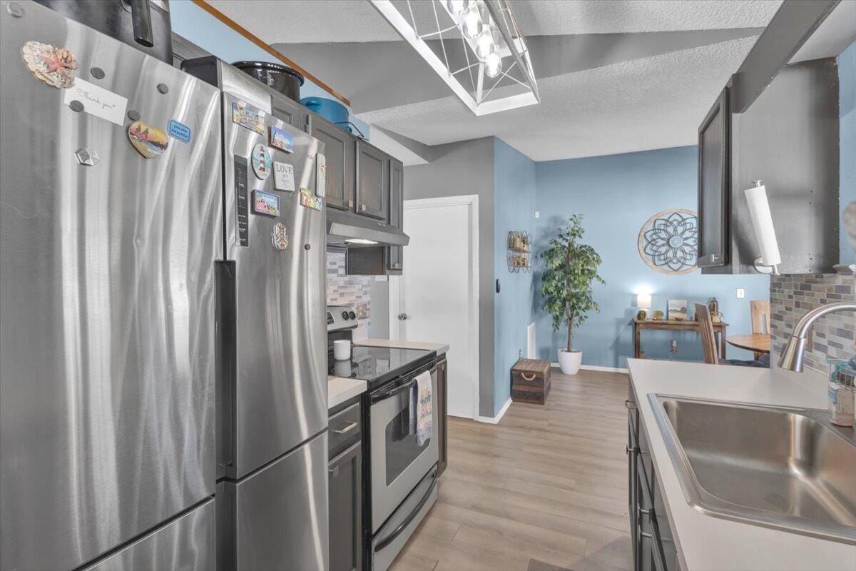 1712 SW STARMAN Avenue — photo 4
