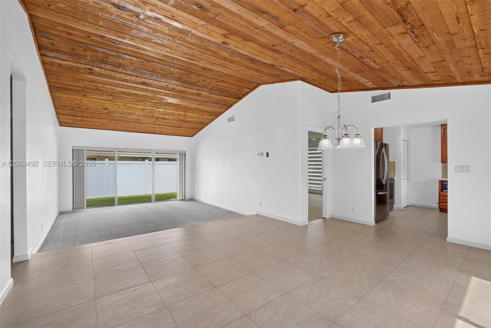 725 NW 49th Avenue — photo 11