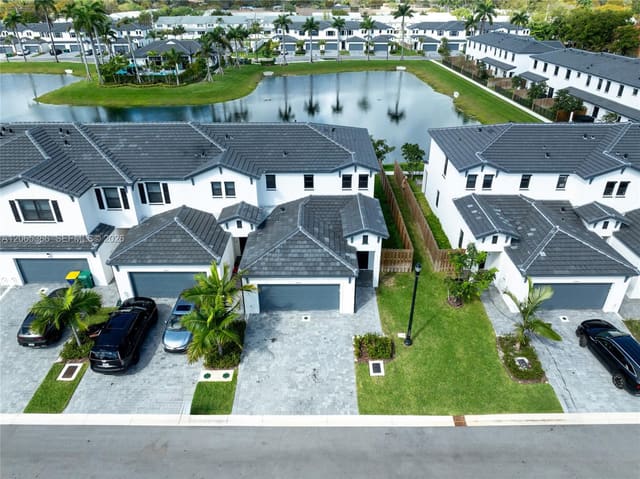 4973 Peacock Way 5838, Dania Beach, FL 33312