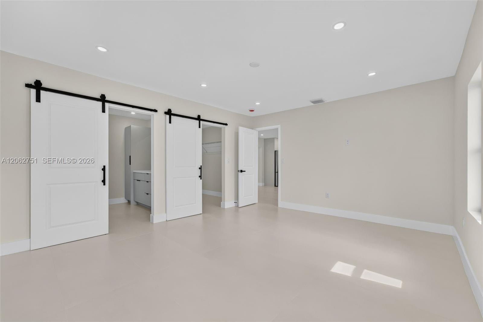 6514 SW 107th Place — photo 4