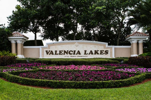 11646 CARACAS Boulevard, sold in Valencia Lakes, Boynton Beach, FL