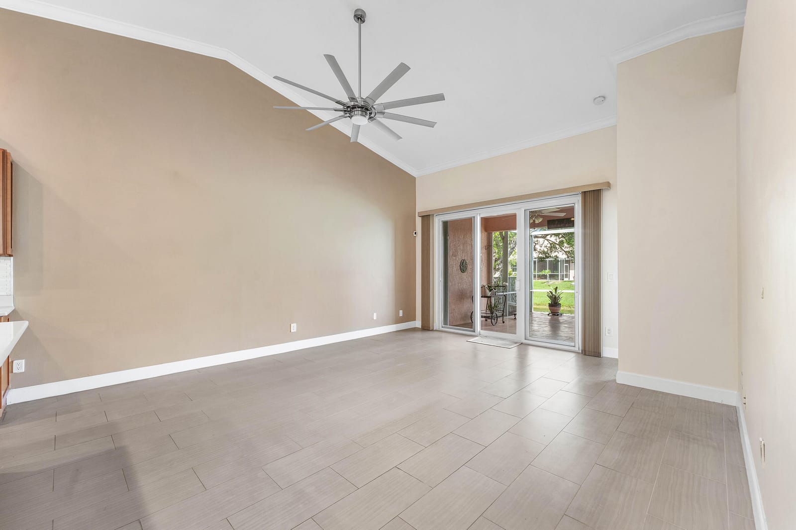 315 CORAL TRACE Lane — photo 12