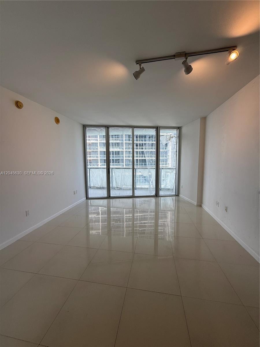 495 Brickell Avenue 3106 — photo 9