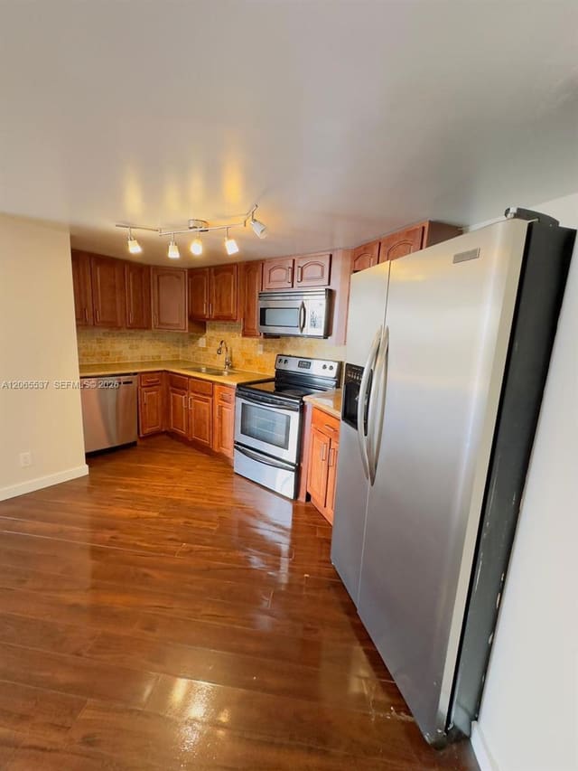 800 Parkview Drive 611, Hallandale Beach, FL 33009