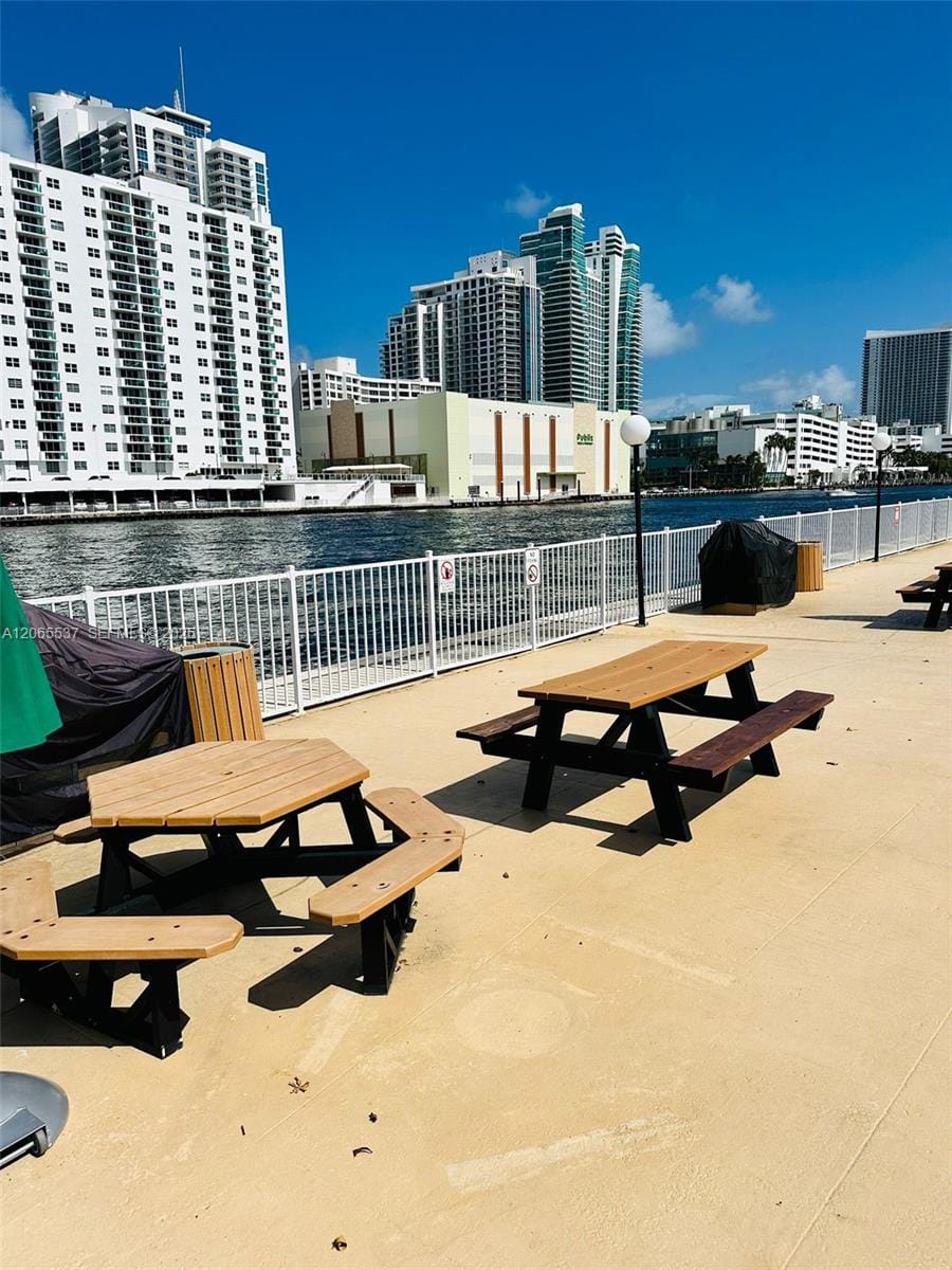 800 Parkview Drive 611, Hallandale Beach, FL 33009 photo 11