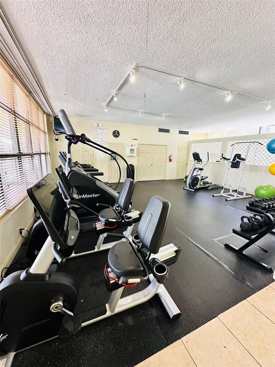 800 Parkview Drive 611, Hallandale Beach, FL 33009 photo 12