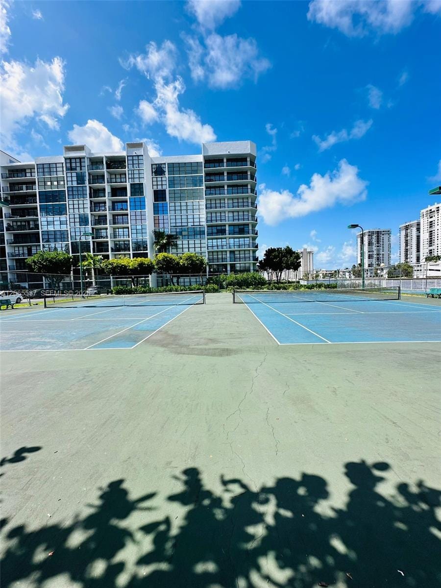 800 Parkview Drive 611, Hallandale Beach, FL 33009 photo 10