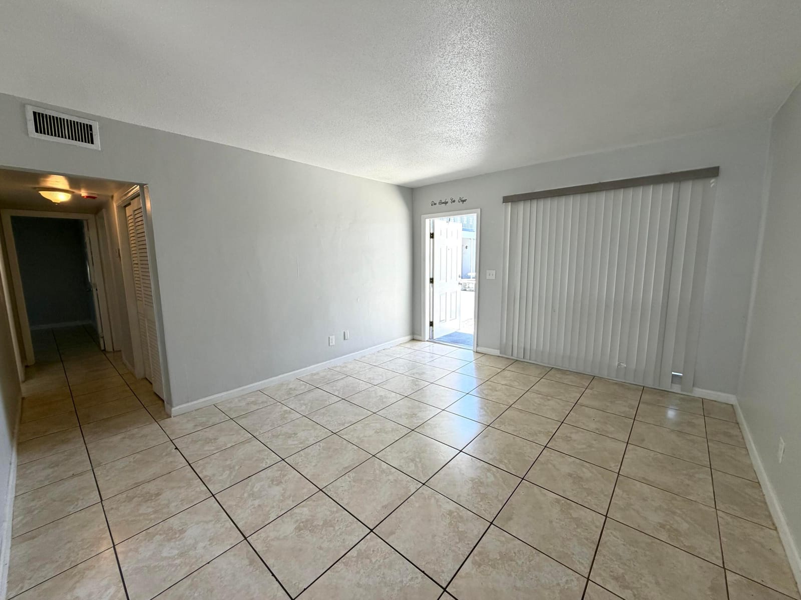 915 NE 8th Street 104 — photo 5
