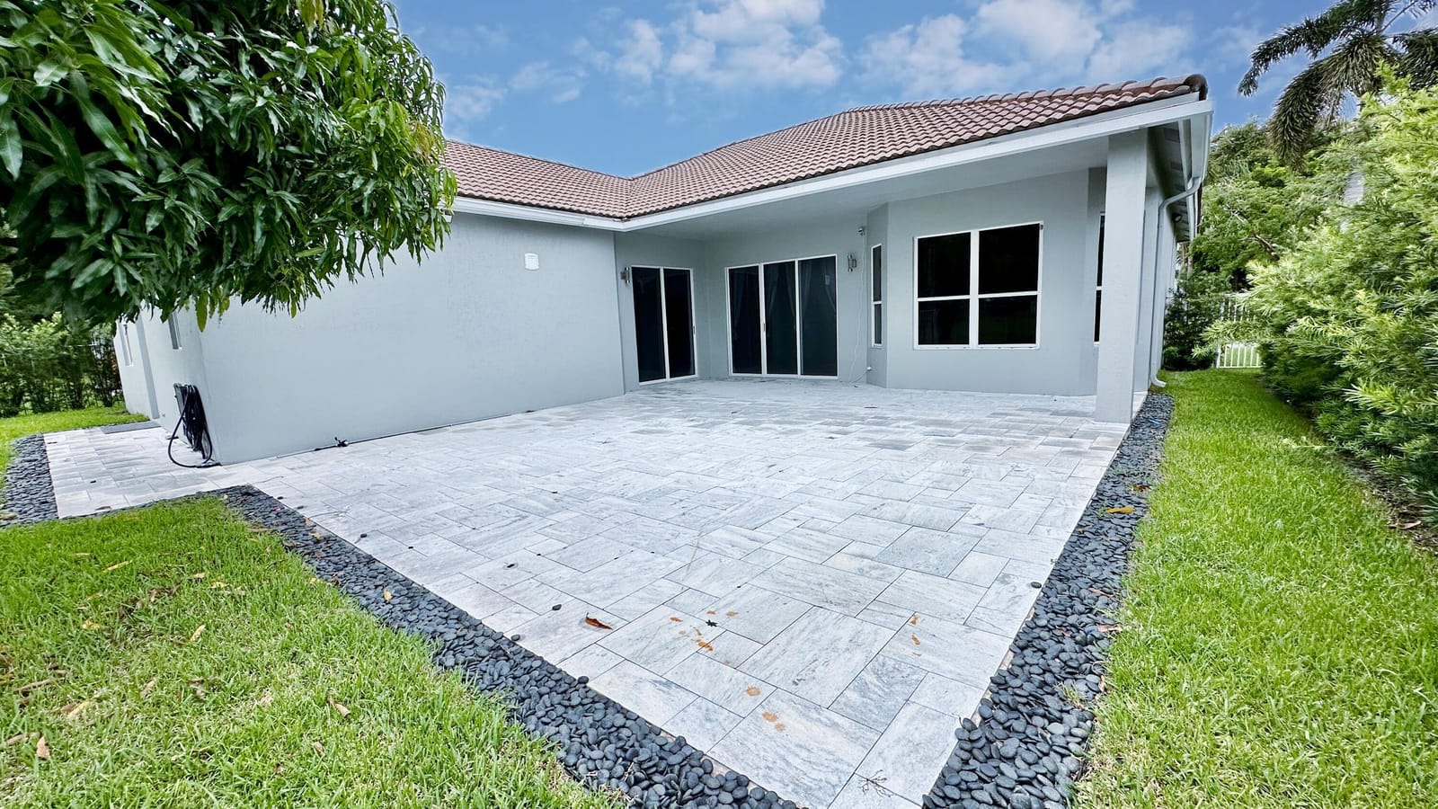 5181 NW 50TH Terrace — photo 4