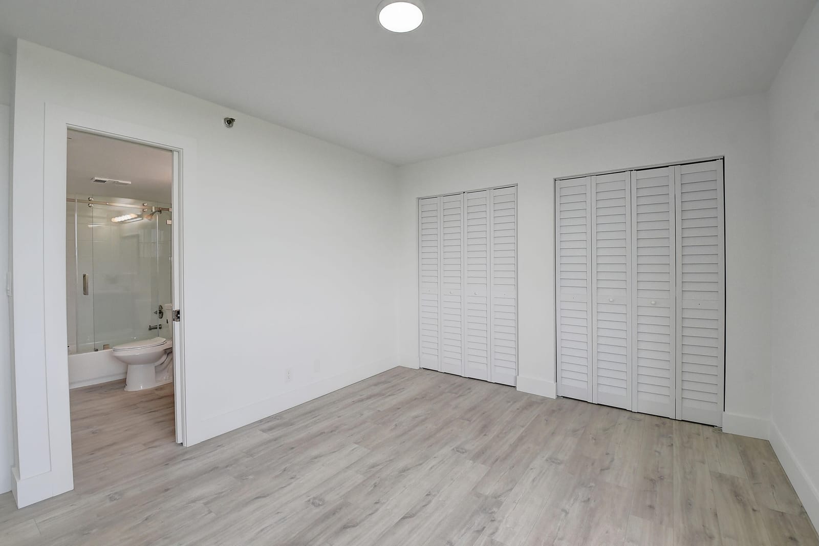 955 Egret Circle 501 — photo 9