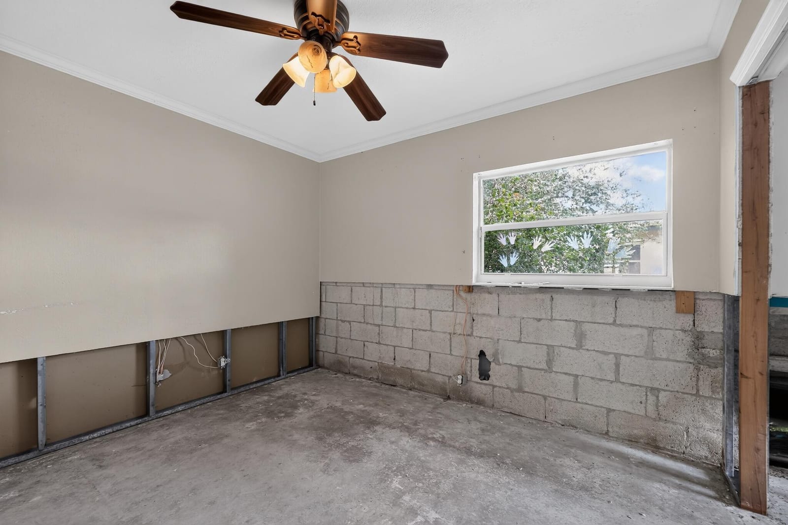 8208 NW 75TH Avenue — photo 9