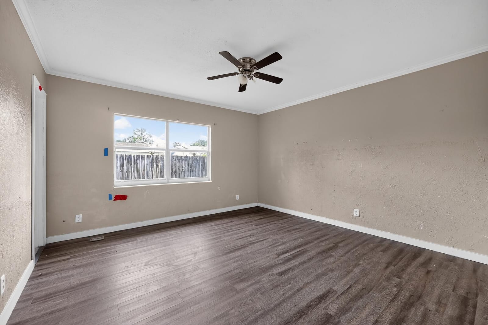 8208 NW 75TH Avenue — photo 11