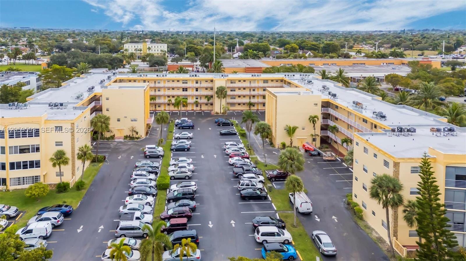 3990 NW 42nd Avenue 403, Lauderdale Lakes, FL 33319 photo 15