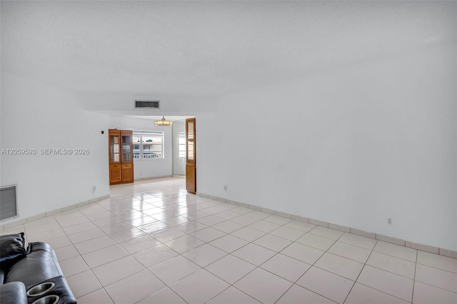 3990 NW 42nd Avenue 403, Lauderdale Lakes, FL 33319 photo 9
