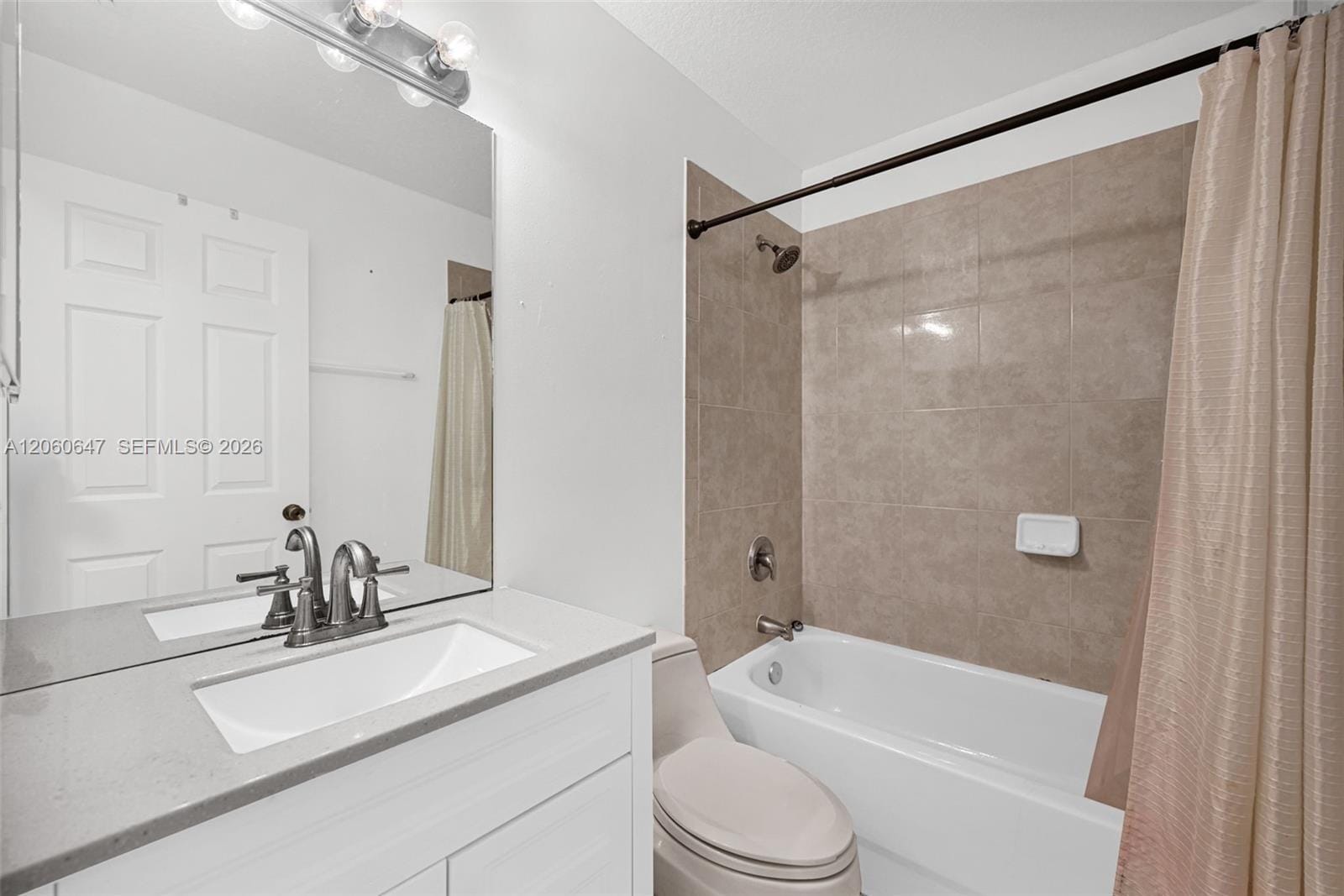 8885 SW 221st Terrace, Cutler Bay, FL 33190 photo 27