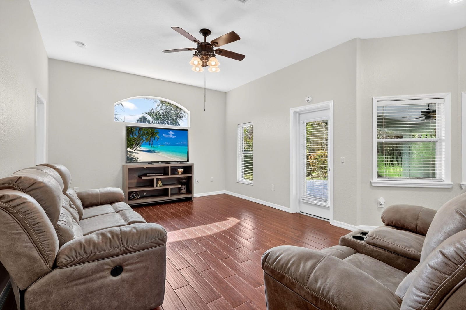 3913 58TH Circle, Vero Beach, FL 32966 photo 7