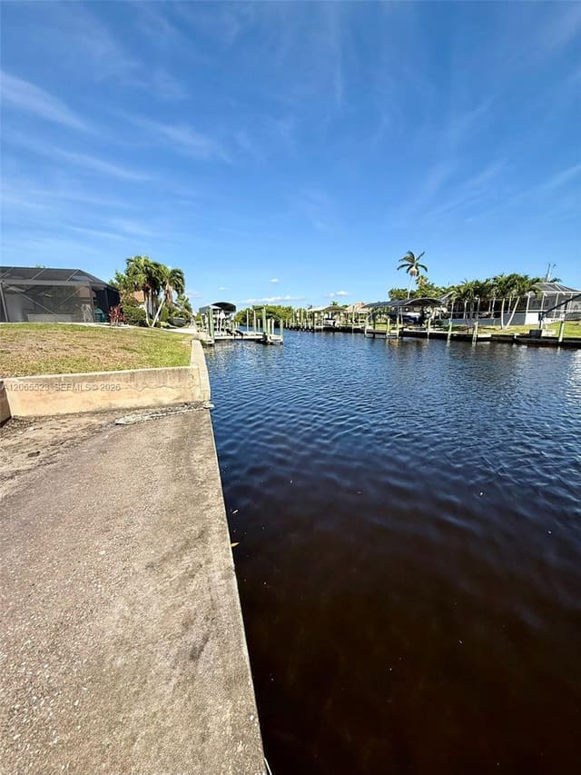 2328 SE 15 Terrace, Cape Coral, FL 33990