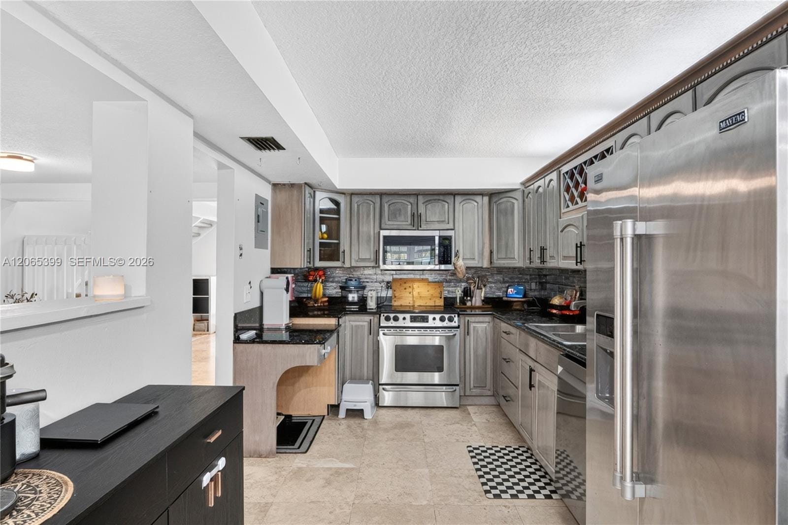 8703 Cleary Boulevard — photo 10