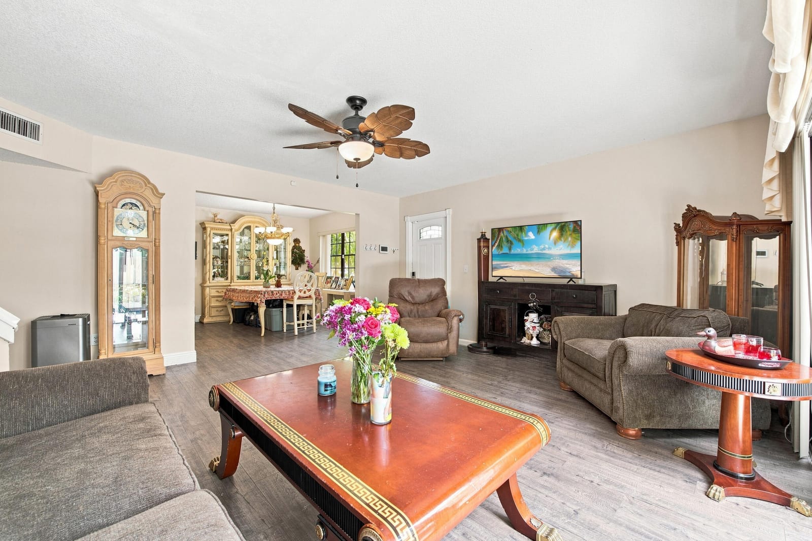 126 WEYBRIDGE Circle B — photo 2