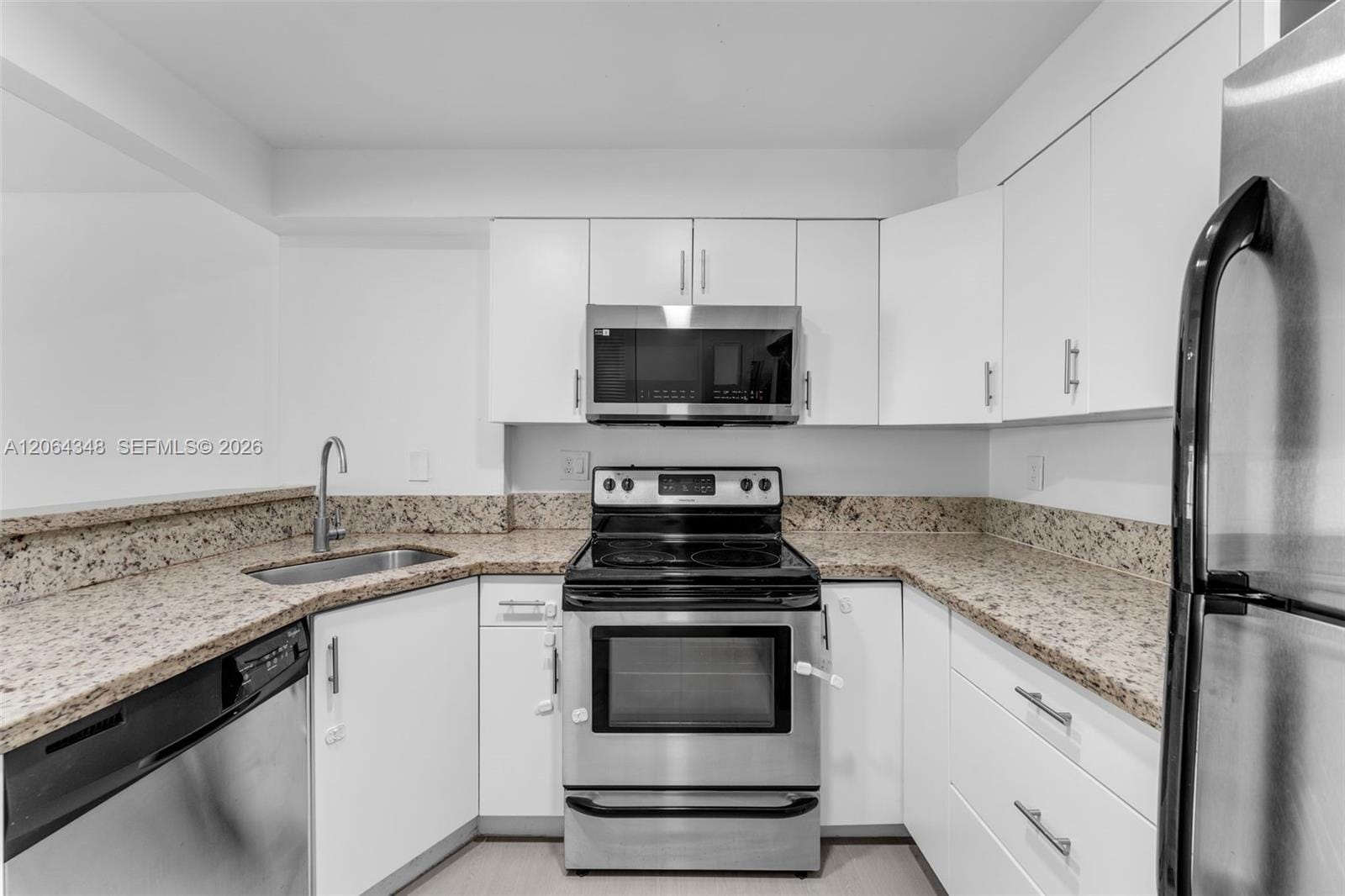 15416 SW 85th Terrace 180 — photo 2