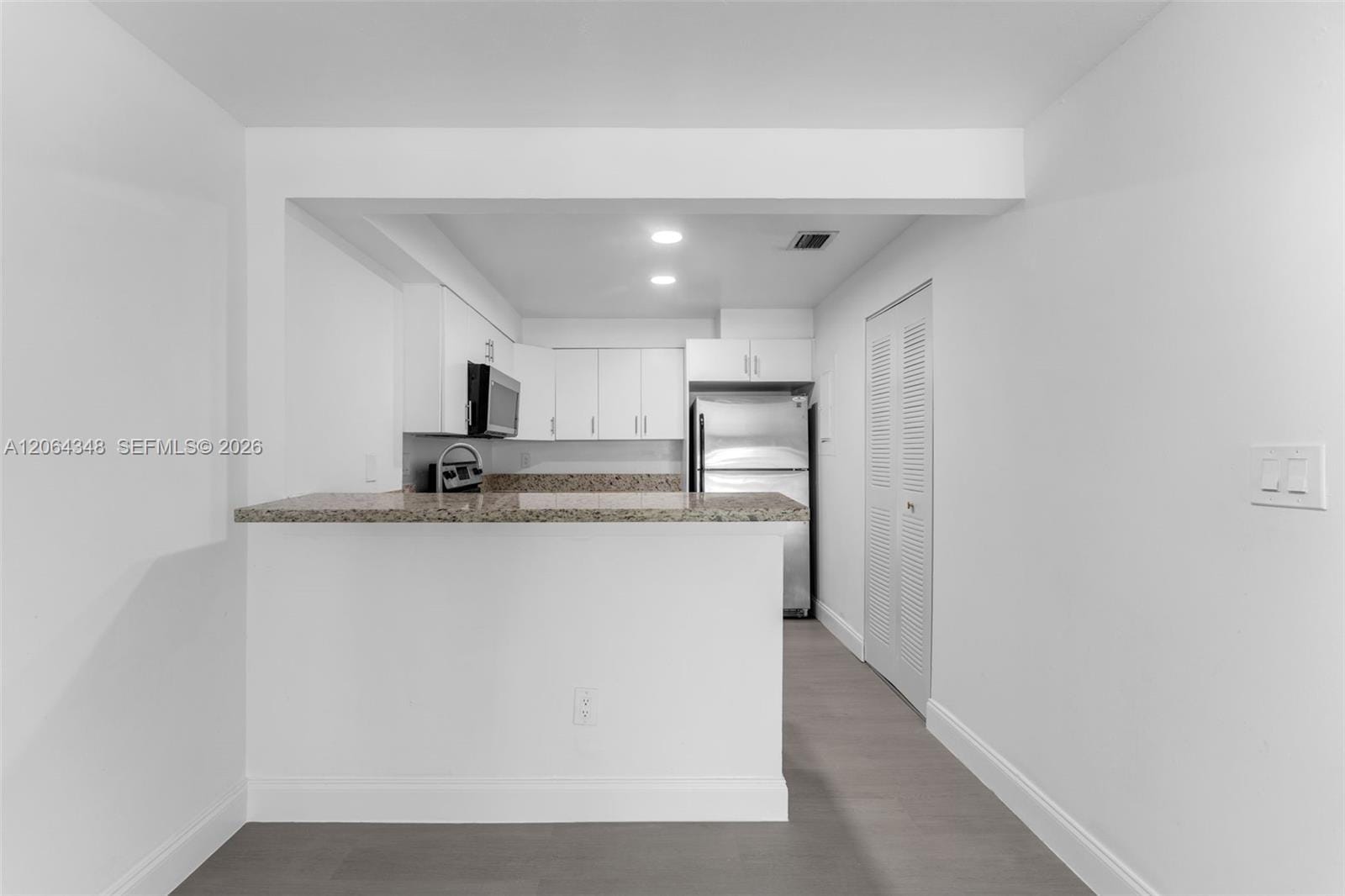 15416 SW 85th Terrace 180 — photo 3