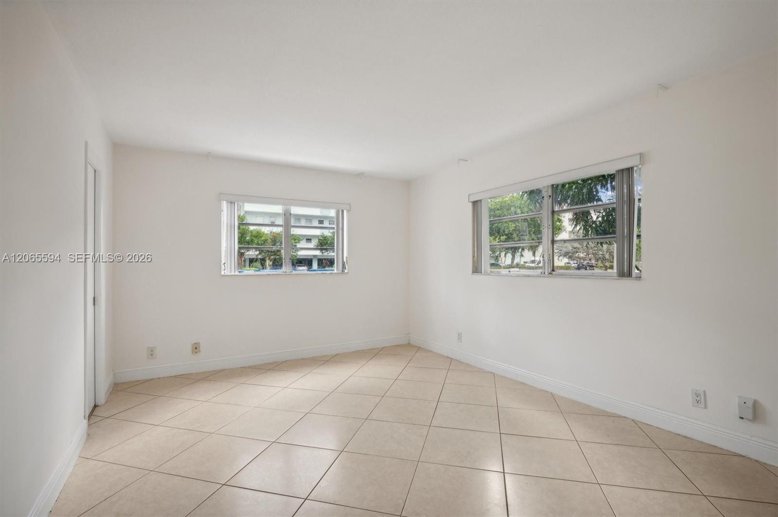 619 NE 14th Avenue 101, Hallandale Beach, FL 33009 photo 14