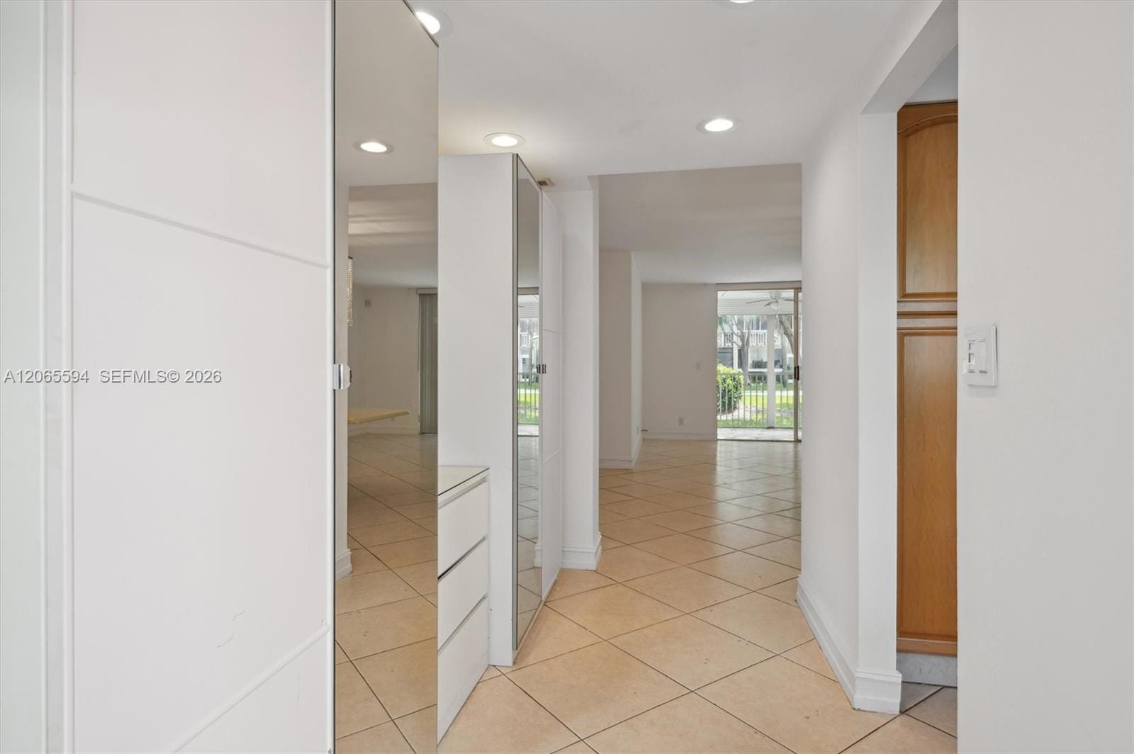 619 NE 14th Avenue 101, Hallandale Beach, FL 33009 photo 16