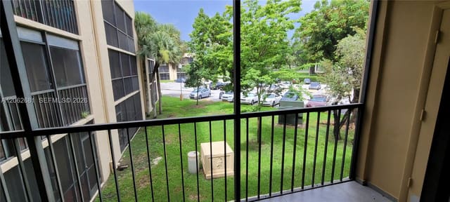 8005 SW 107th Avenue 222, Miami, FL 33173