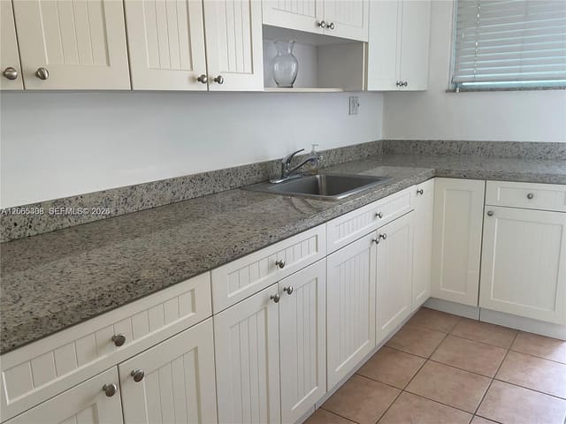 10178 Collins Avenue 109, Bal Harbour, FL 33154