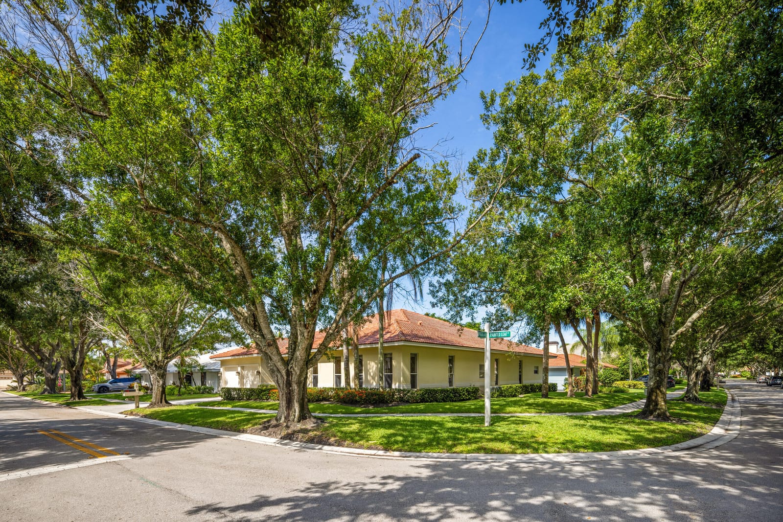 18951 Painted Leaf Court — photo 4