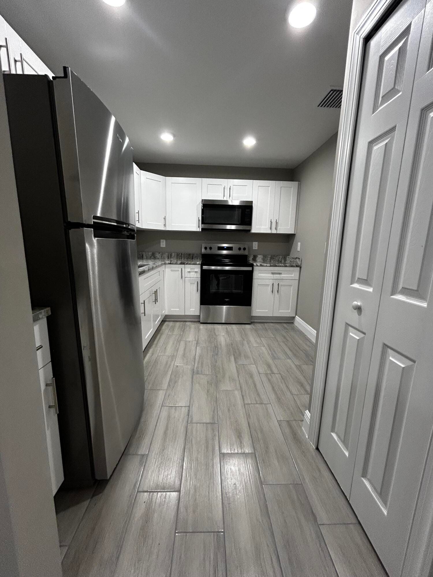 325 N 14TH N Street 1, Fort Pierce, FL 34950 photo 2