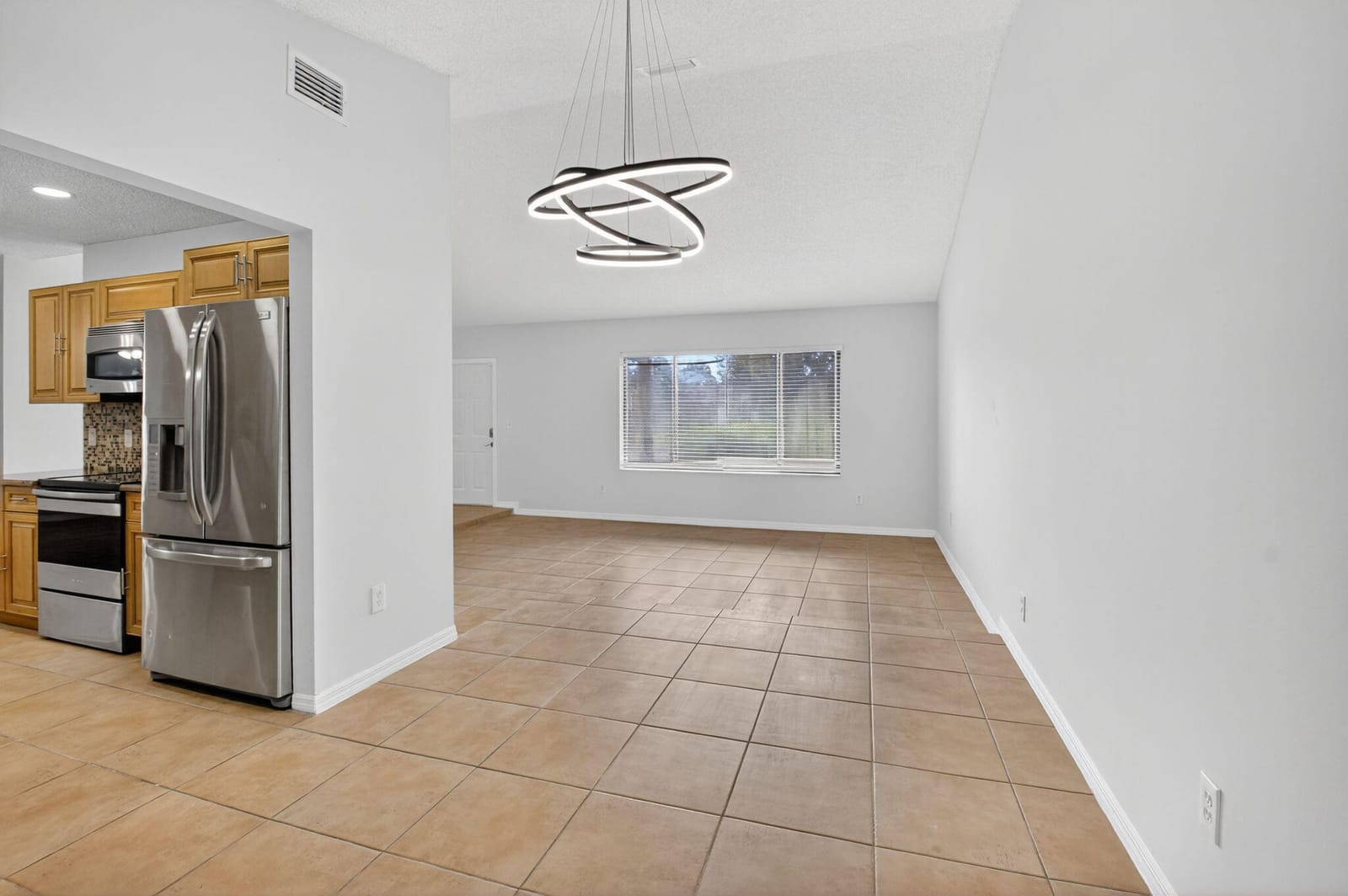 4135 Bay Laurel Way — photo 6