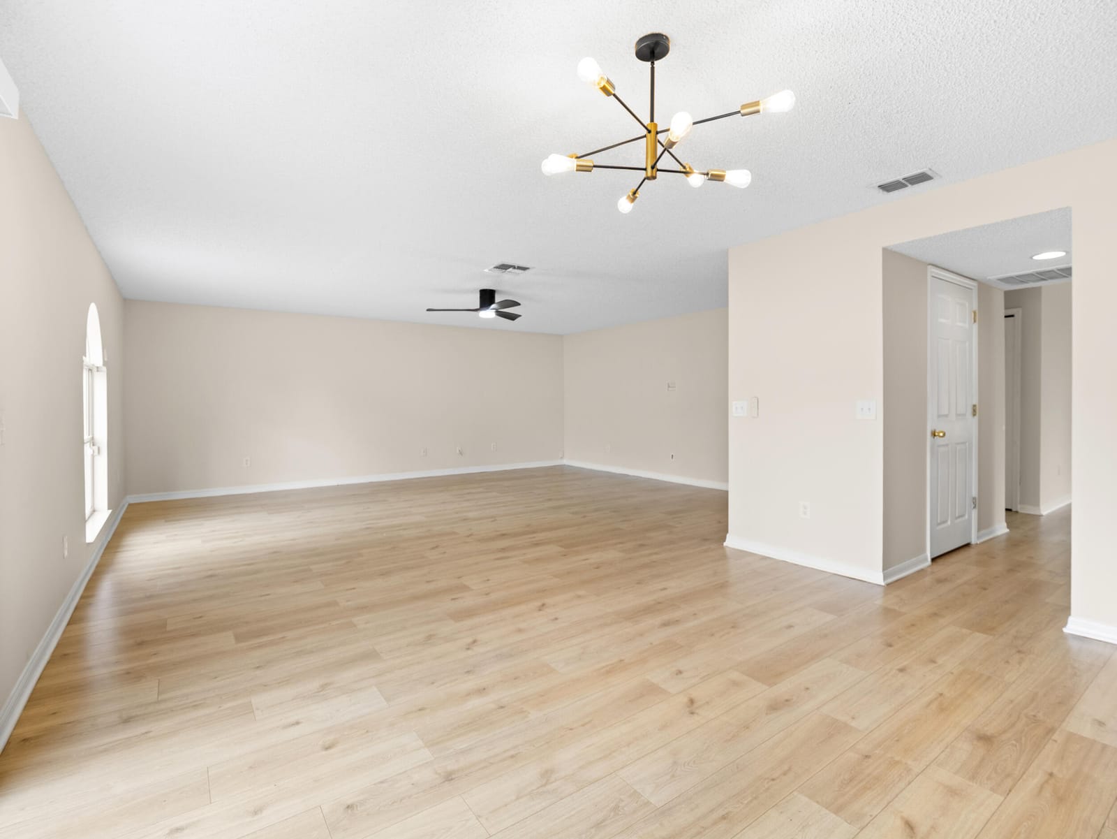 1204 25TH Terrace SW — photo 5