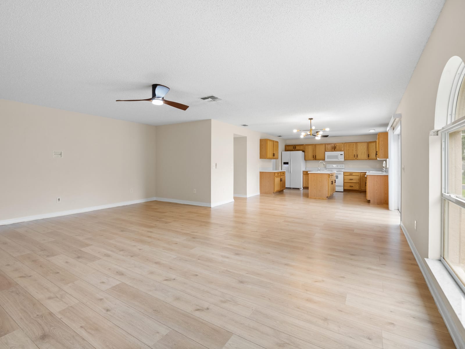 1204 25TH Terrace SW — photo 6