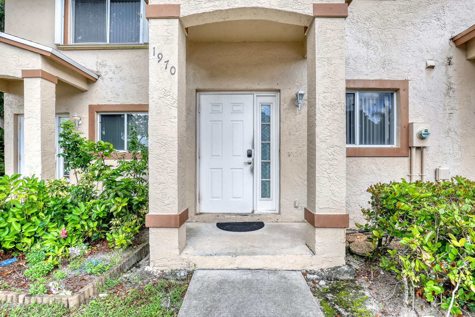 1970 LAKEVIEW Drive W, Royal Palm Beach, FL 33411 photo 5