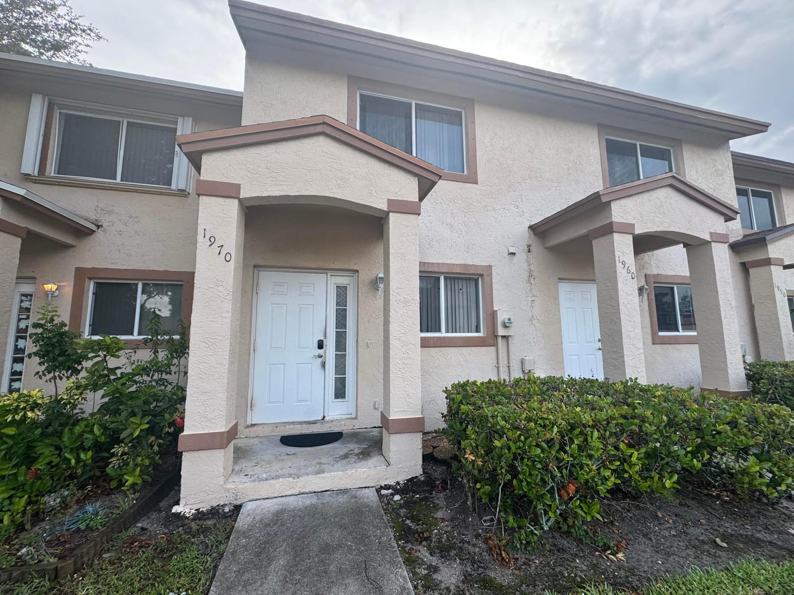 1970 LAKEVIEW Drive W, Royal Palm Beach, FL 33411