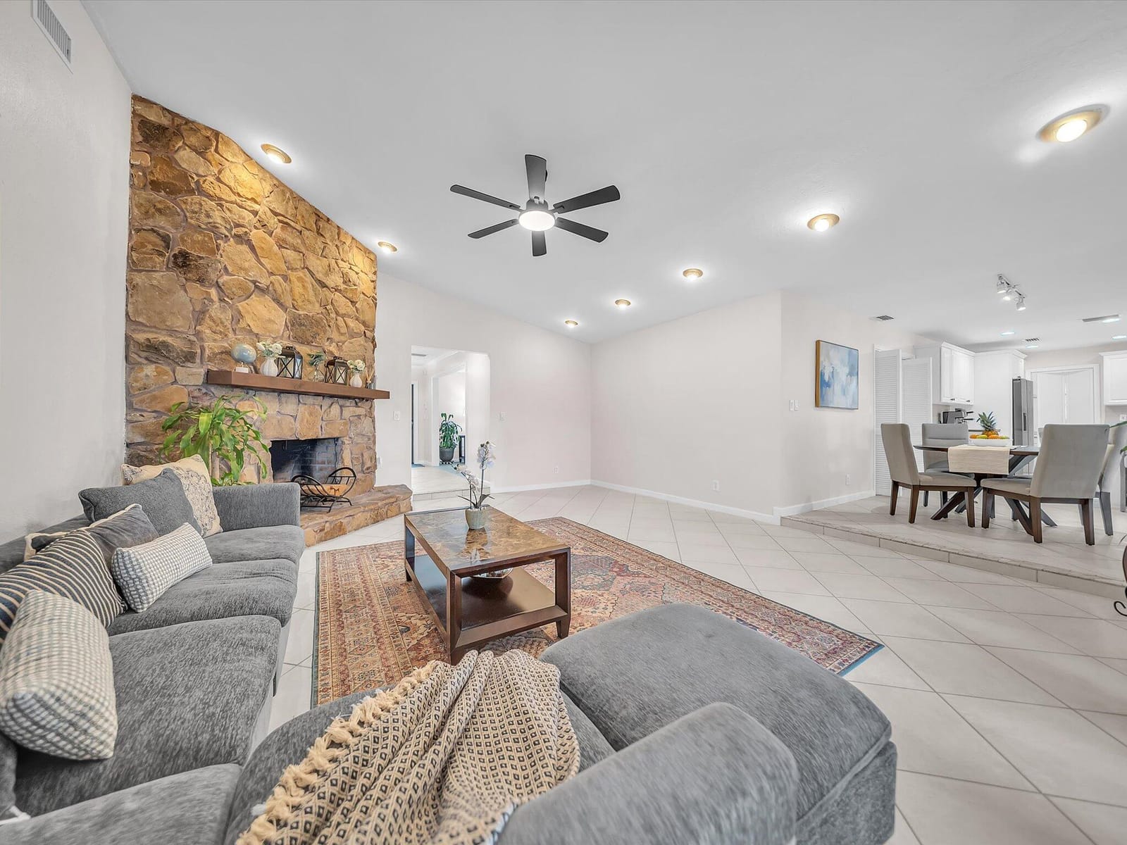9651 CONCH SHELL Manor — photo 5
