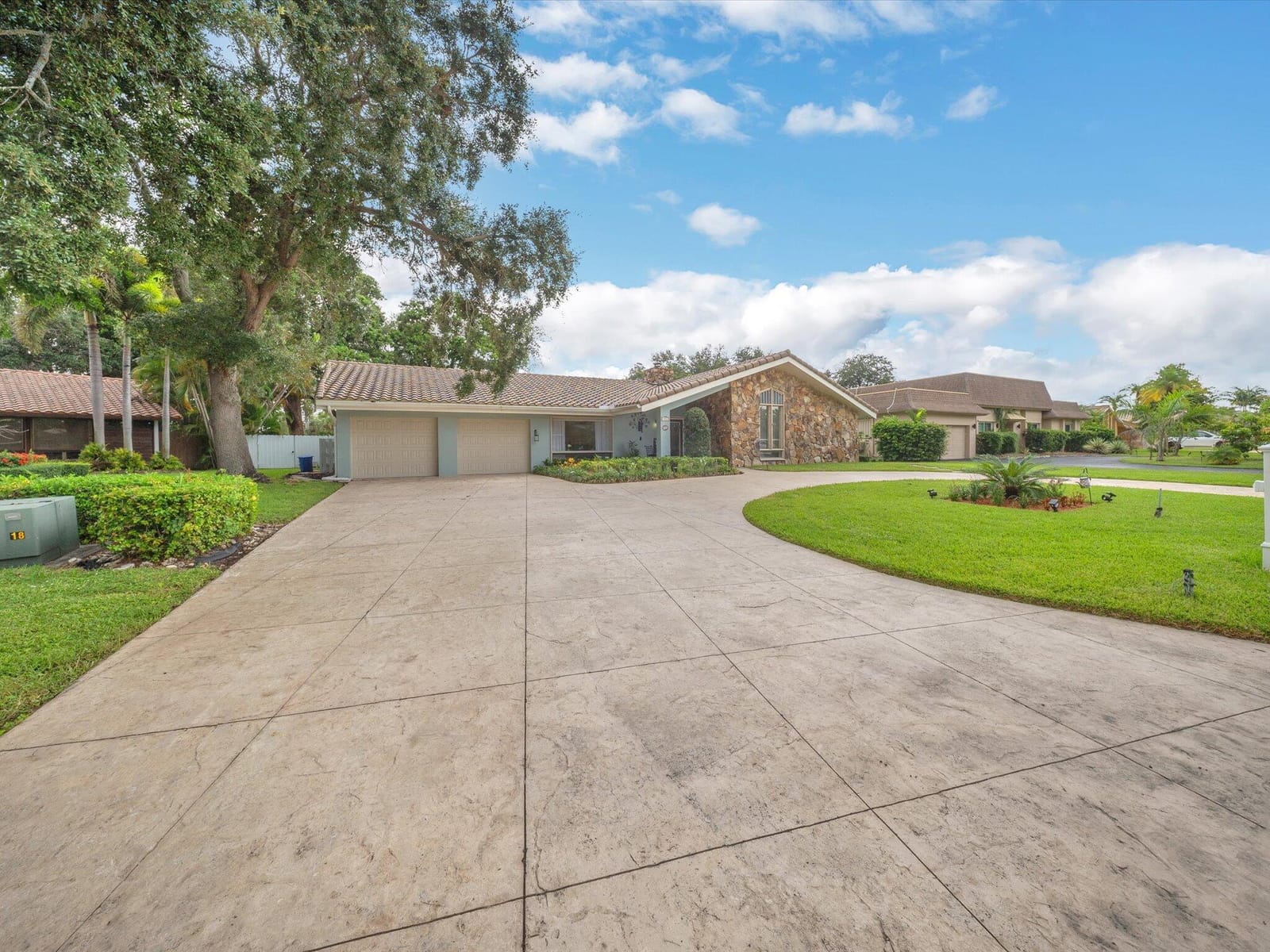 9651 CONCH SHELL Manor — photo 7