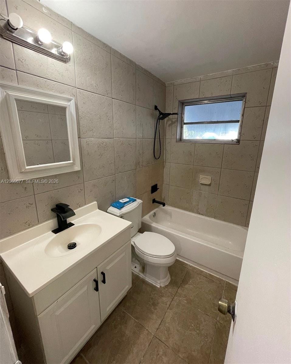 120 NE 185th Terrace 120 — photo 3