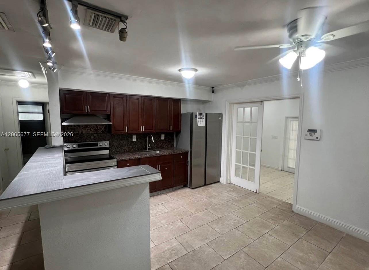 120 NE 185th Terrace 120 — photo 4
