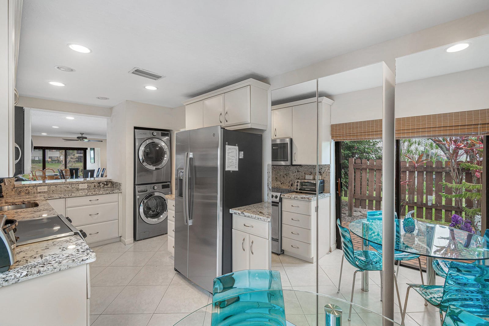 33 Southport Lane A — photo 9