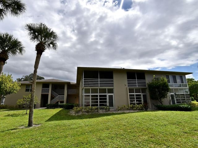 26 Lake Vista Trail 107, sold in Vista St Lucie, Port St Lucie, FL