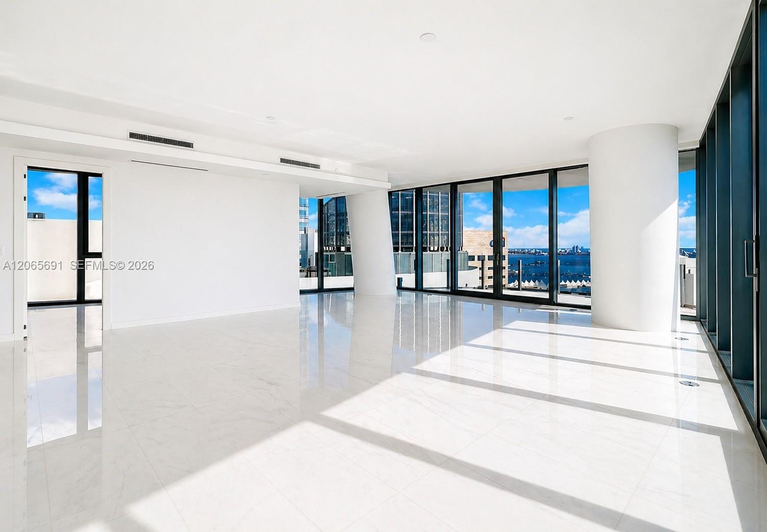 300 Biscayne Boulevard Way 4201E — photo 11