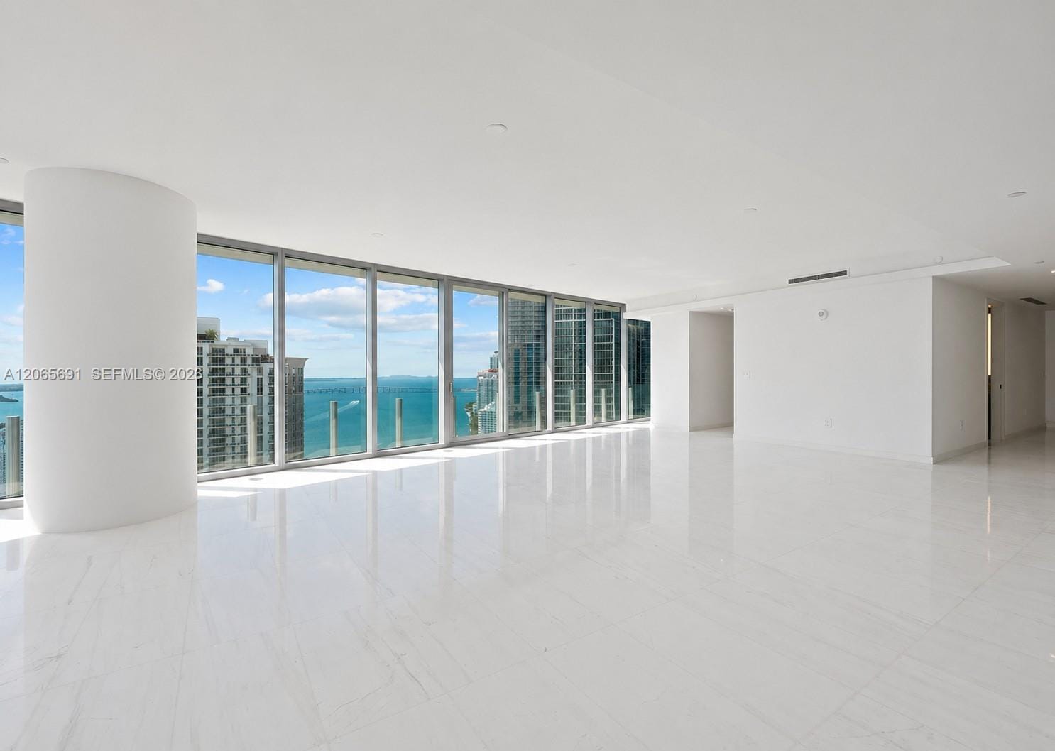 300 Biscayne Boulevard Way 4201E — photo 12