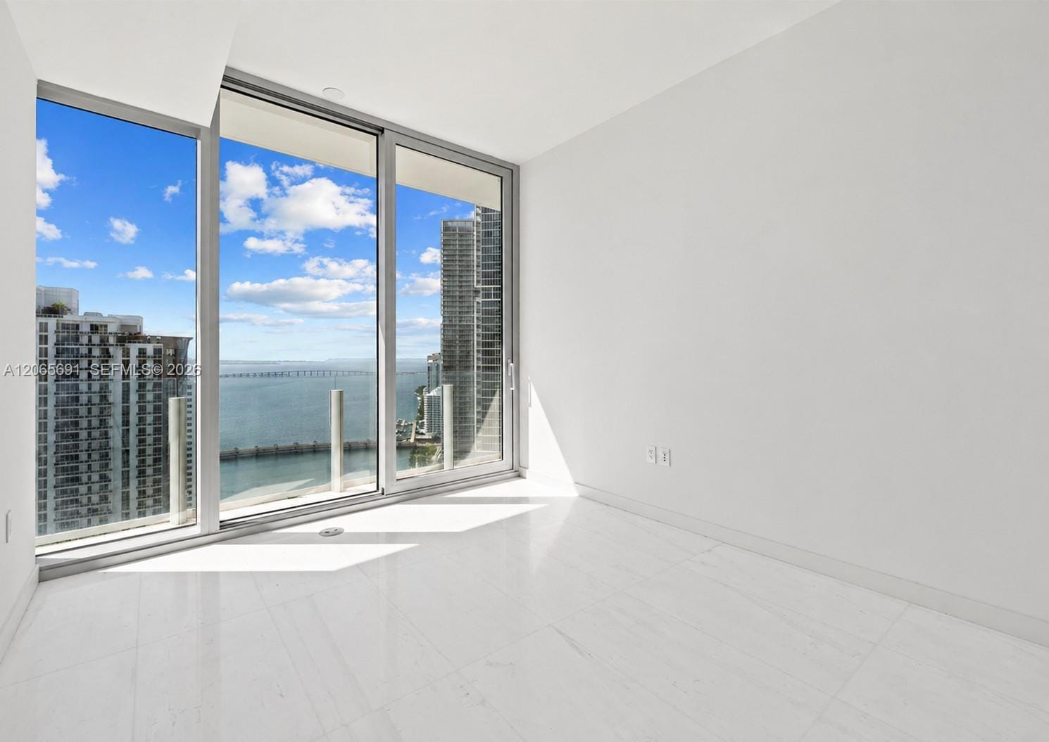 300 Biscayne Boulevard Way 4201E, Miami, FL 33131 photo 15