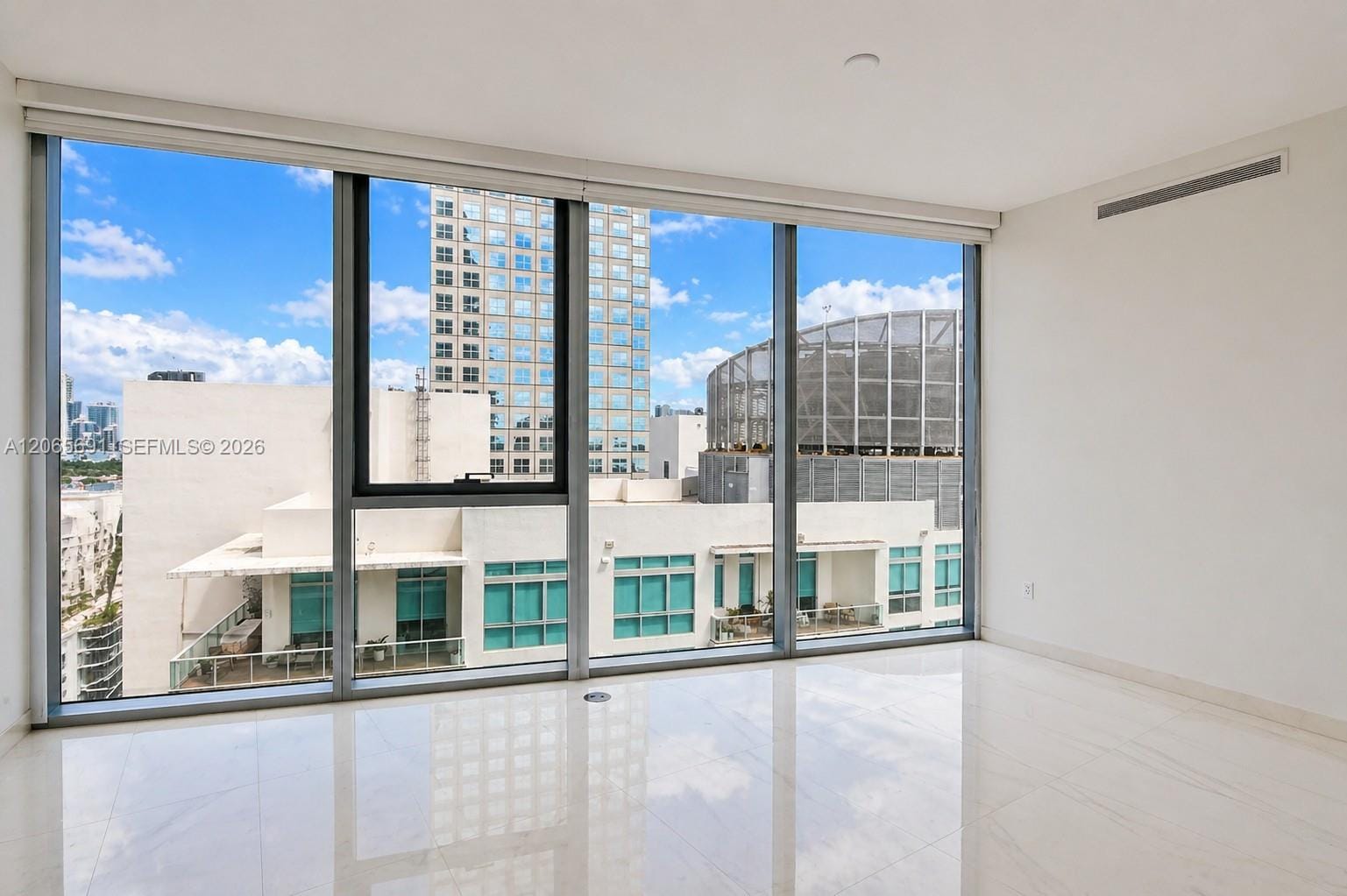 300 Biscayne Boulevard Way 4201E, Miami, FL 33131 photo 17