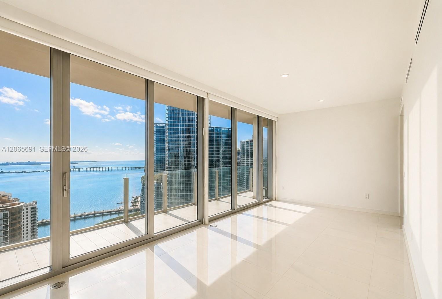 300 Biscayne Boulevard Way 4201E — photo 3