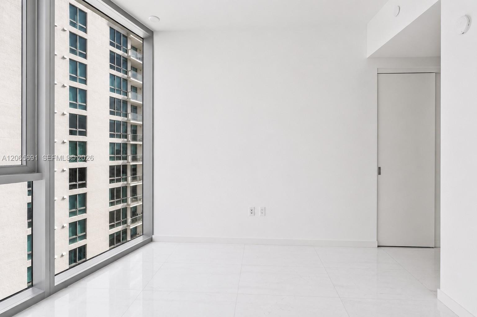 300 Biscayne Boulevard Way 4201E, Miami, FL 33131 photo 21