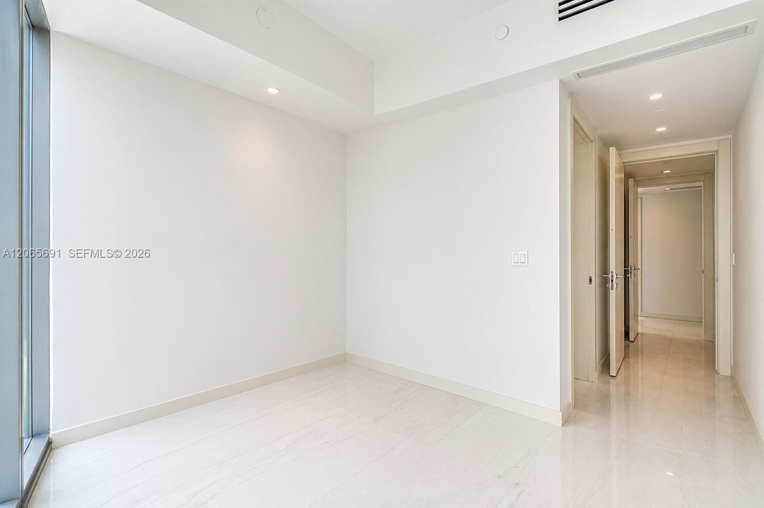 300 Biscayne Boulevard Way 4201E, Miami, FL 33131 photo 23